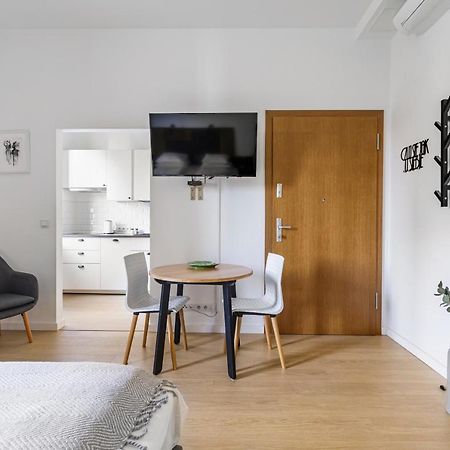 Homewell Apartments Zelazko Poznań Eksteriør billede